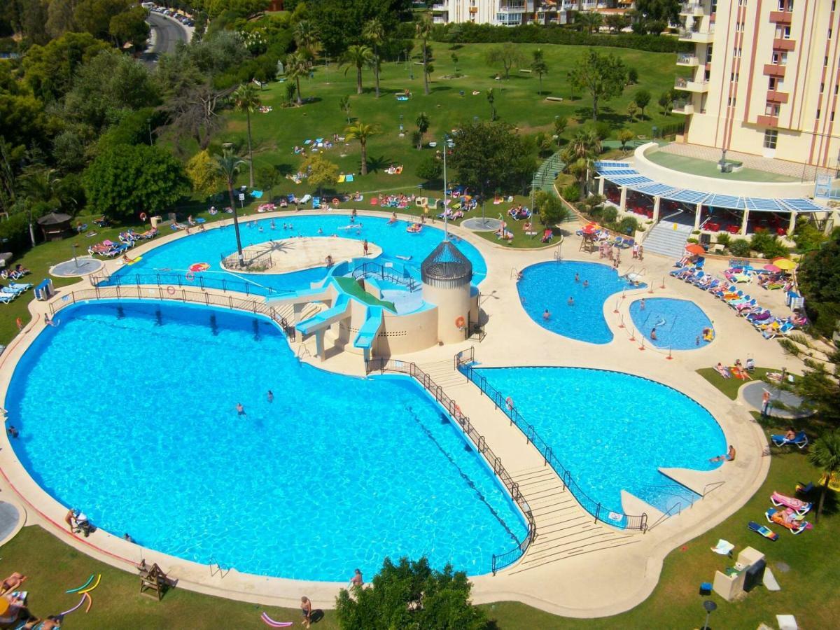Piscina bonita Gamonal Appartamento Benalmádena Esterno foto