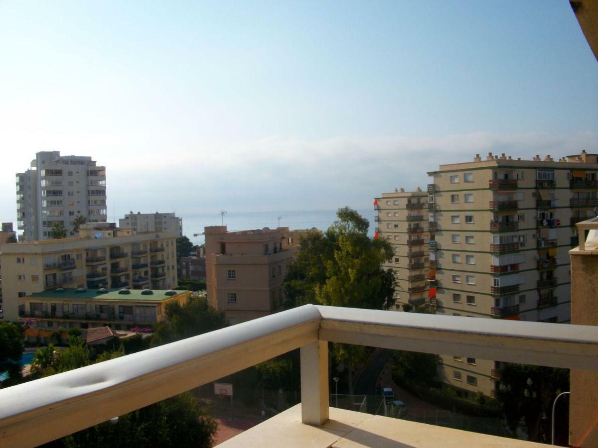 Piscina bonita Gamonal Appartamento Benalmádena Esterno foto